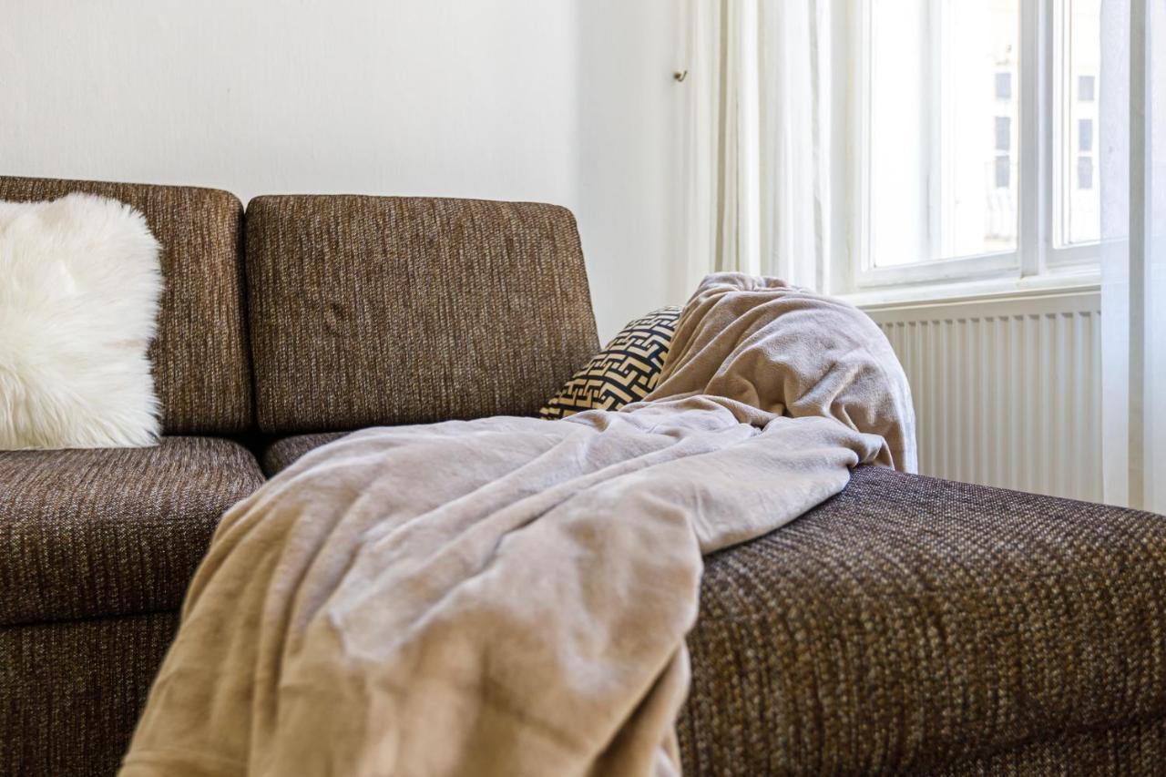 Newly Renovated Apartment In The Old Town Братислава Экстерьер фото
