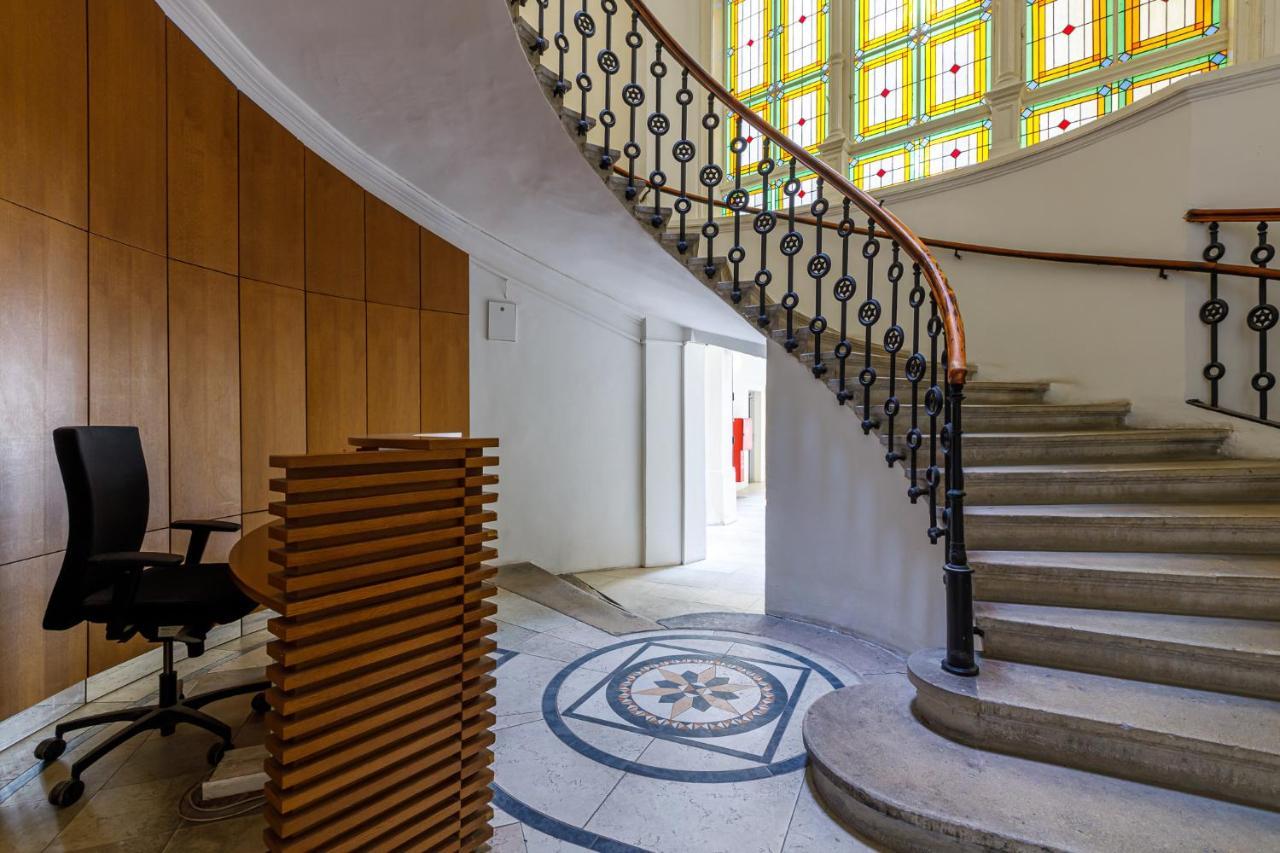 Newly Renovated Apartment In The Old Town Братислава Экстерьер фото